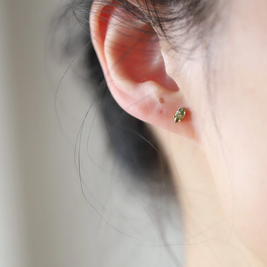 925 Sterling Silver Small Rice Grain Geometric Stud Earrings for Women Emerald Green Oval Korean Earring Wedding Luxury Jewelry