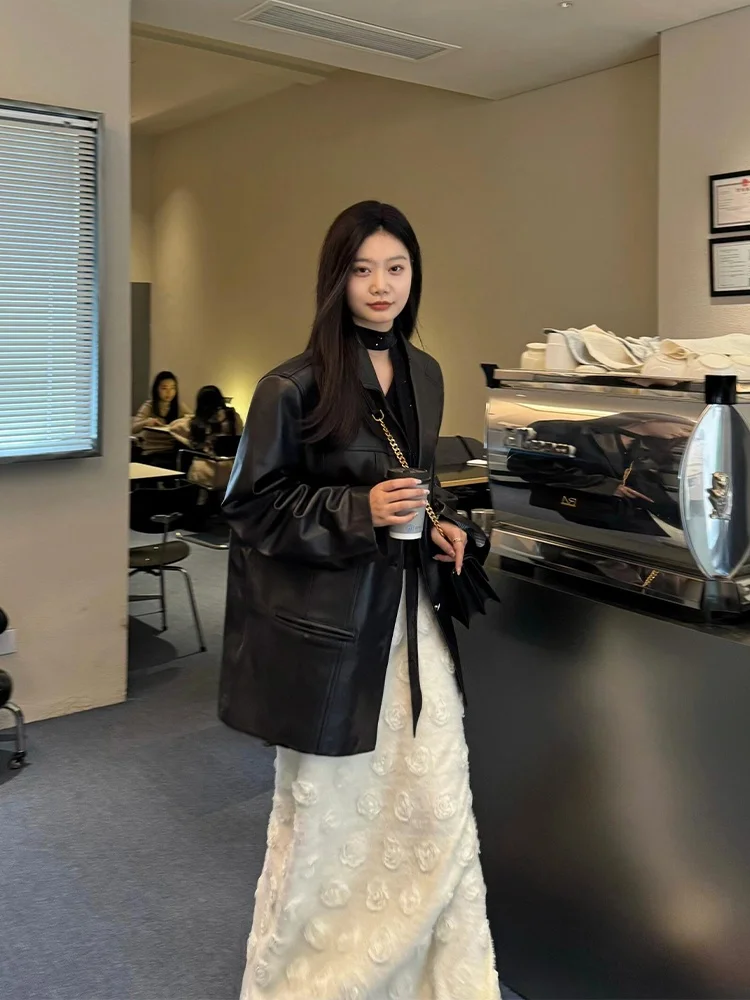 2025 신상 퓨어 블랙 수트 가죽 자켓 여성용 가을 겨울 루즈핏 개성있는 하이엔드 심플 가죽 자켓 한국 스타일