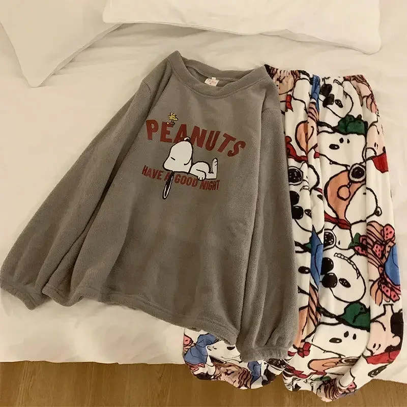 

Cute Snoopy Ladies Autumn Winter Creative Cartoon Pattern Printing Plus Velvet Thickening Warm Wearable Home Clothes Couple Set
