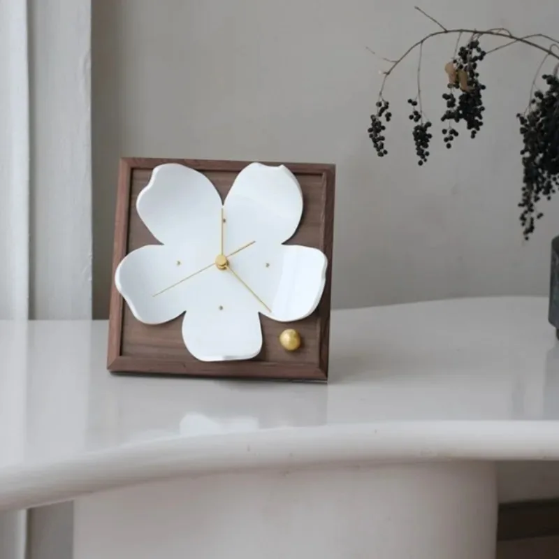 Solid Wood Square Silent Table Clocks Exquisite Acrylic Flower Small-sized Numberless Table Clocks Cute Modern Simple Home Decor