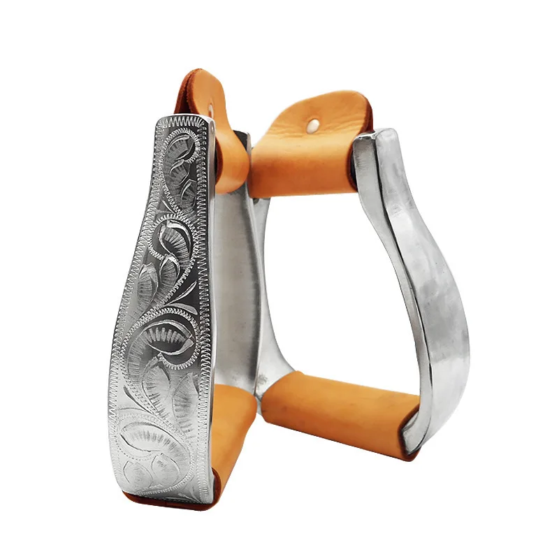 

Western-style aluminum stirrup bag cowhide/carved/weighs about 1300 grams