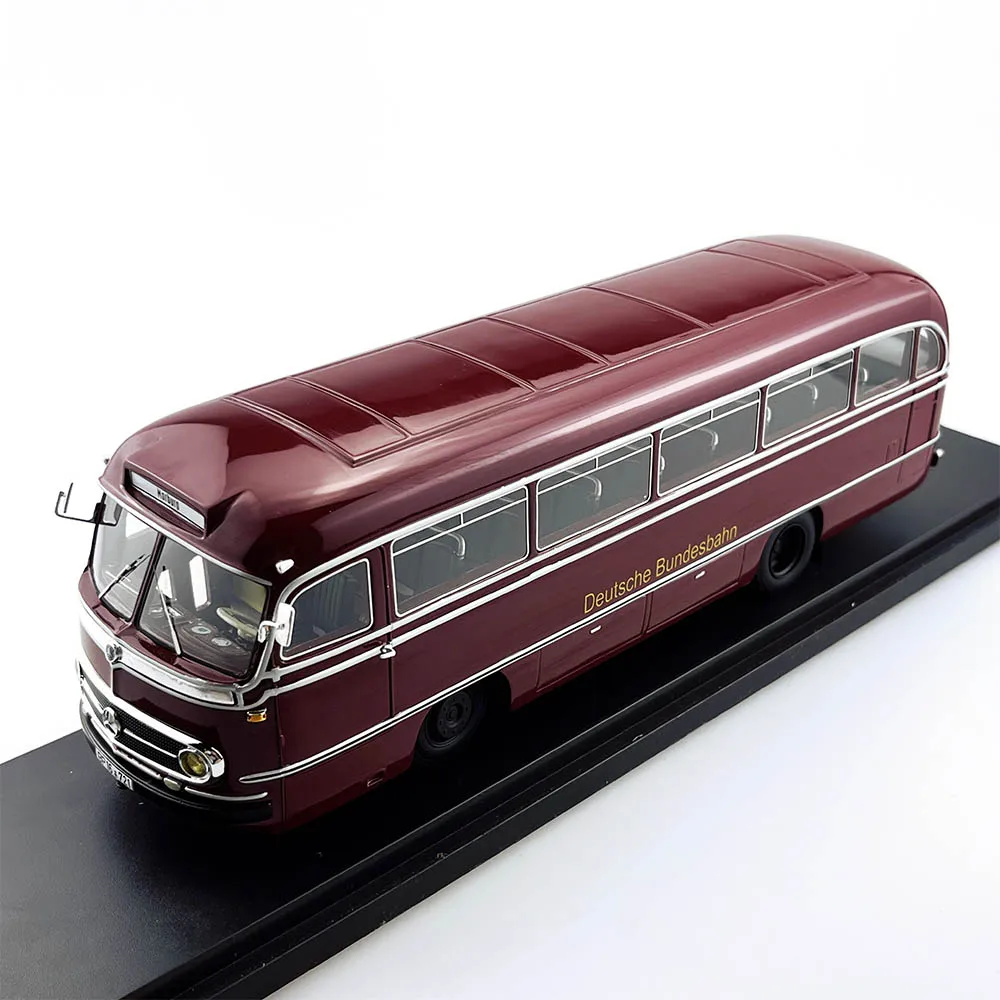 1/32 Bus Model O321H Simulation Resin Bus Model Collection Gift