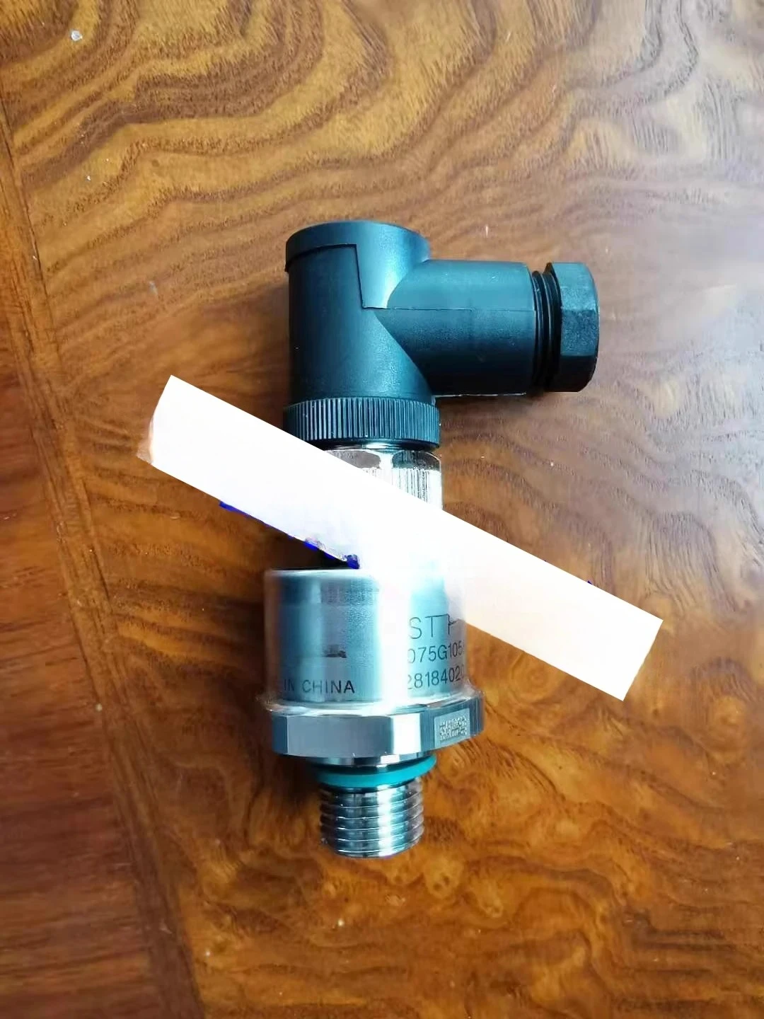 

Pressure sensor with junction box DST P140 0~ 10bar 0~ 16bar 075G1054 075G1056