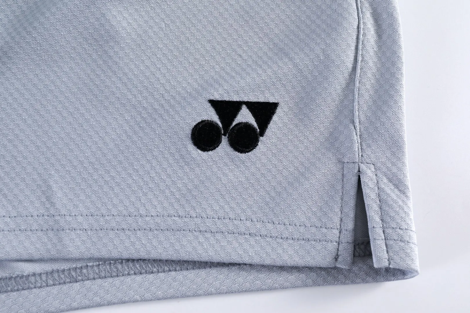 YONEX جديد الريشة الرجال السراويل الرياضية شورتات التنس الرجال تنس الطاولة التجفيف السريع اللياقة البدنية الرياضة التدريب السراويل