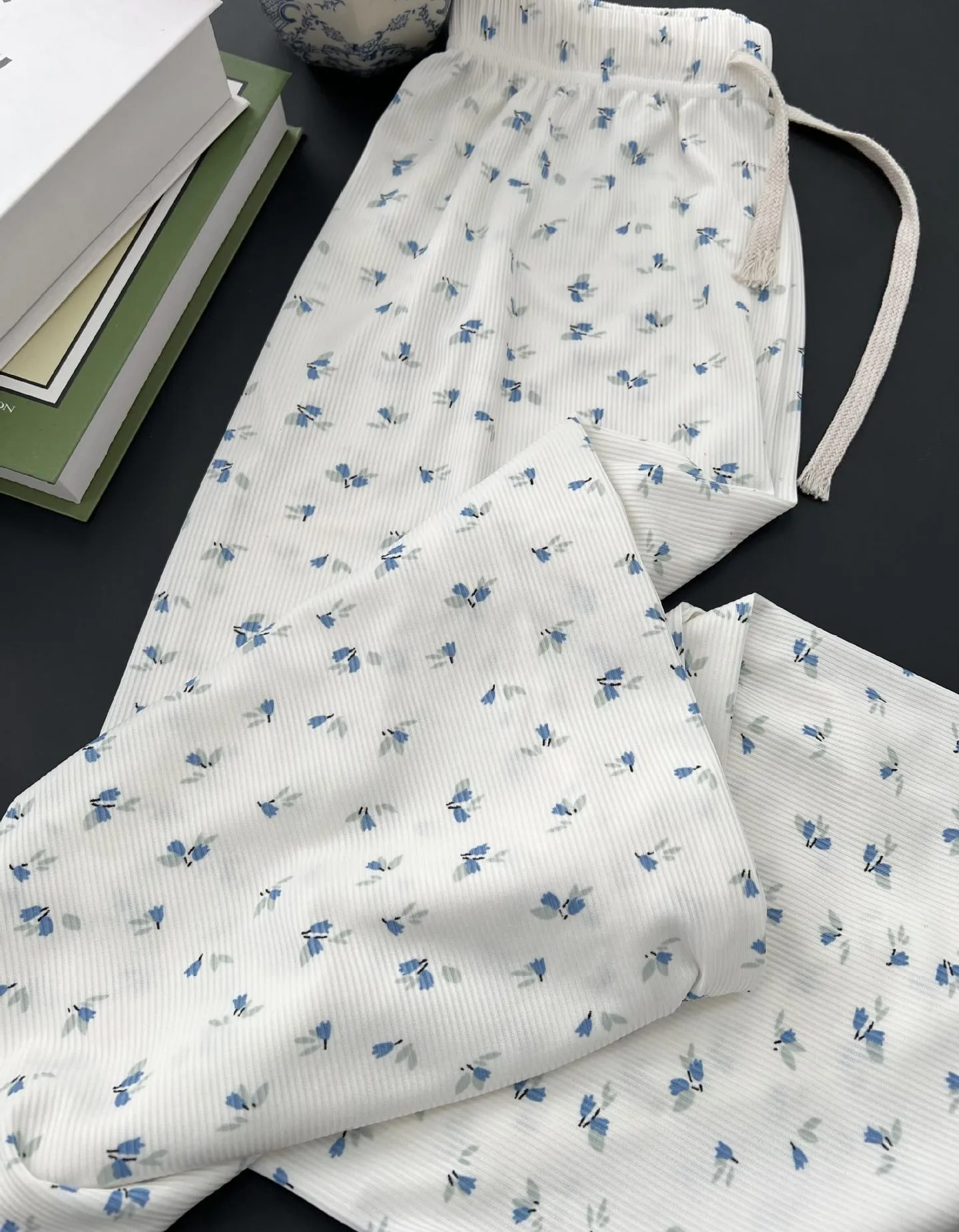 Calças de perna larga y2k preto irregular feminino outono retalhos térmicos velo ultra-longo malha jacquard urbano hipster verificado forro