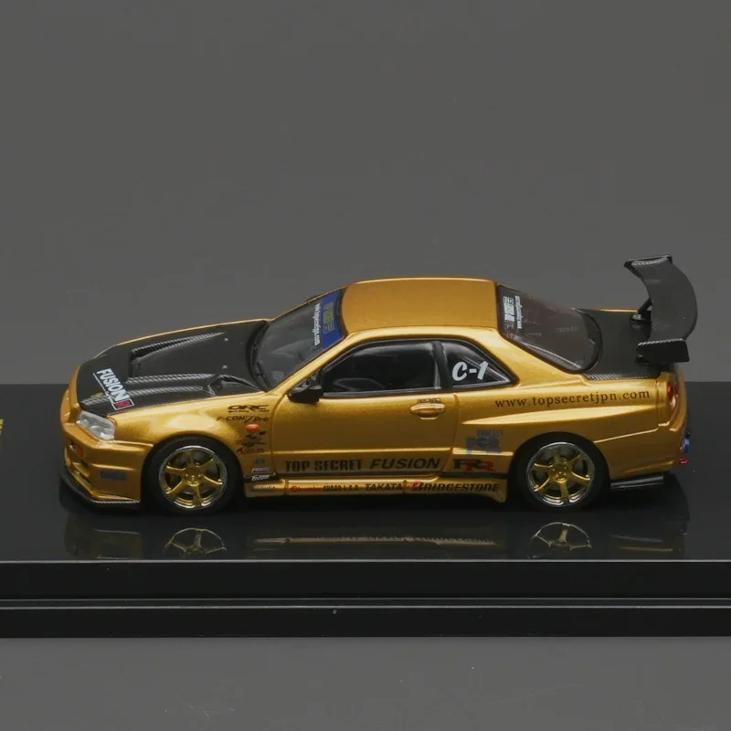 Inno em estoque 1:64 topo secreto nissan skyline r34 gtr ouro diecast diorama modelo de carro coleção brinquedos em miniatura