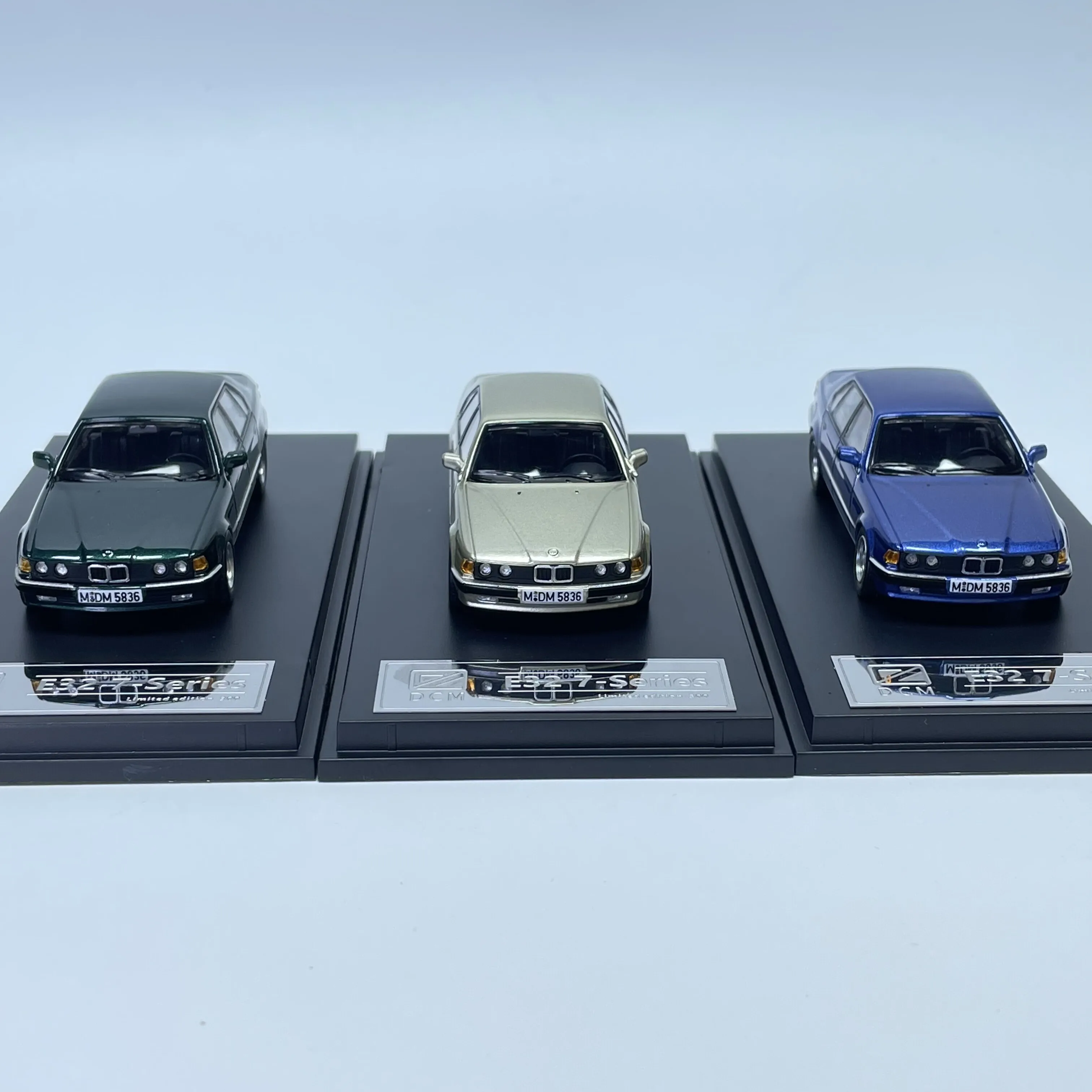 dcm-1-64-7-シリーズ-e32-合金車ダイキャスト-車両カーモデルミニチュアスケールモデルカー用コレクションギフト
