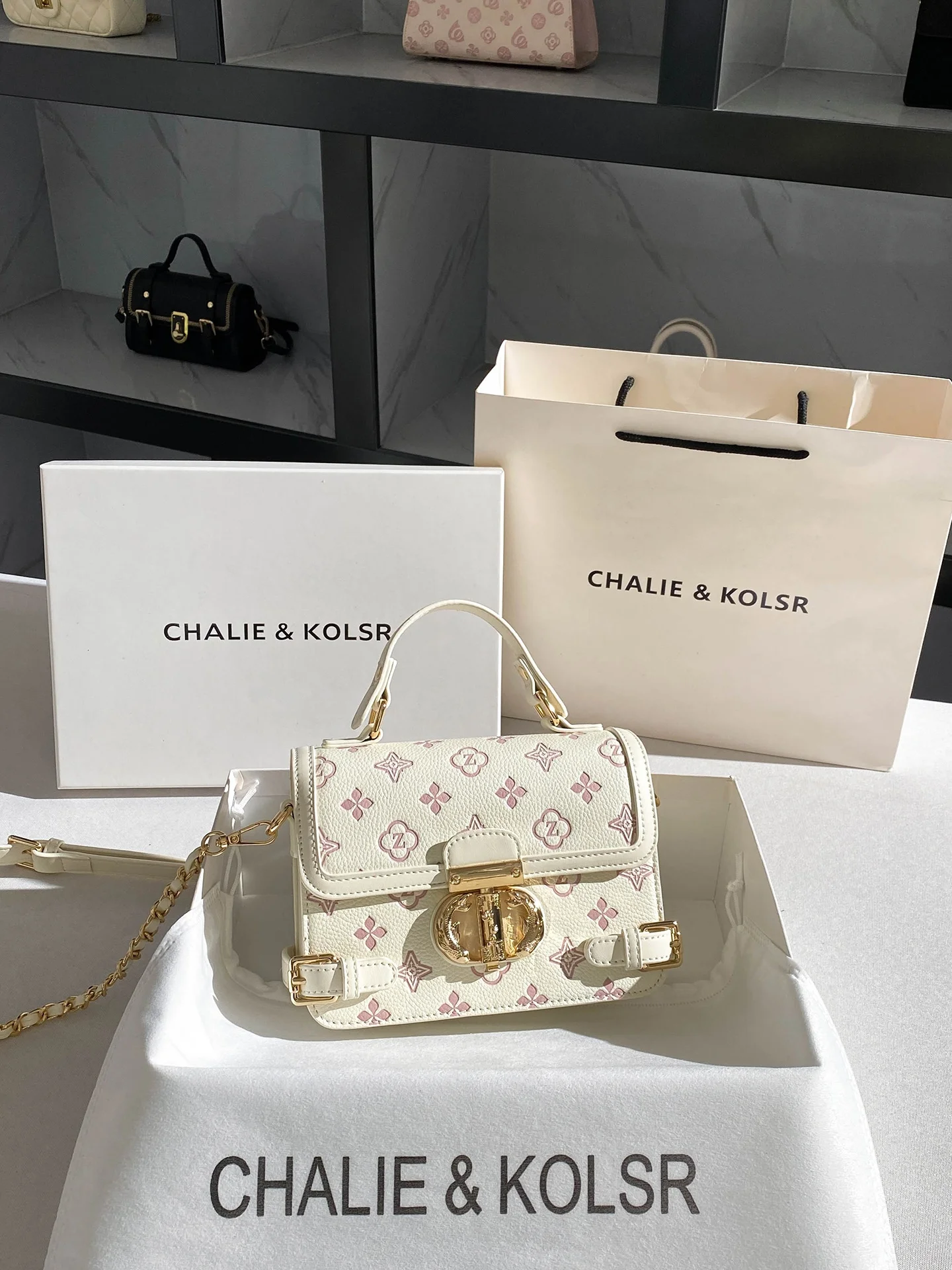 sac-carre-elegant-chaliekolsr-nouvelle-collection-ete-2026-sac-bandouliere-haut-de-gamme-a-chaine-sac-a-main-en-cuir-souple-gaufre-floral