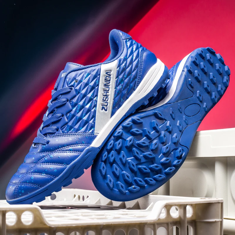 

New Men's Football Boots Non Slip Comfortable Soccer Shoes Turf Ultralight Grass Cleats Futsal Sport Indoor Adult Non-Slip
