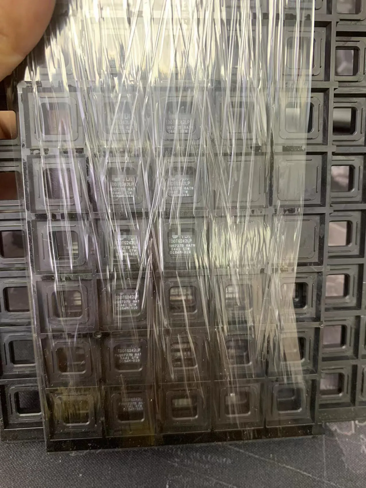 

TDOTG242LP （1pcs） BOM matching / one-stop chip purchase original