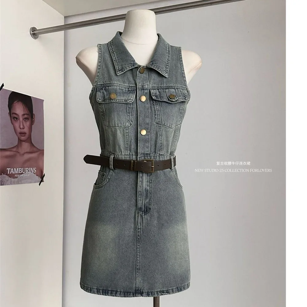 

Джинсовое платье 2025 года, летнее облегающее платье без рукавов с американским стилем, затягивающее талию, с эффектом похудения, винтажный воротник-поло