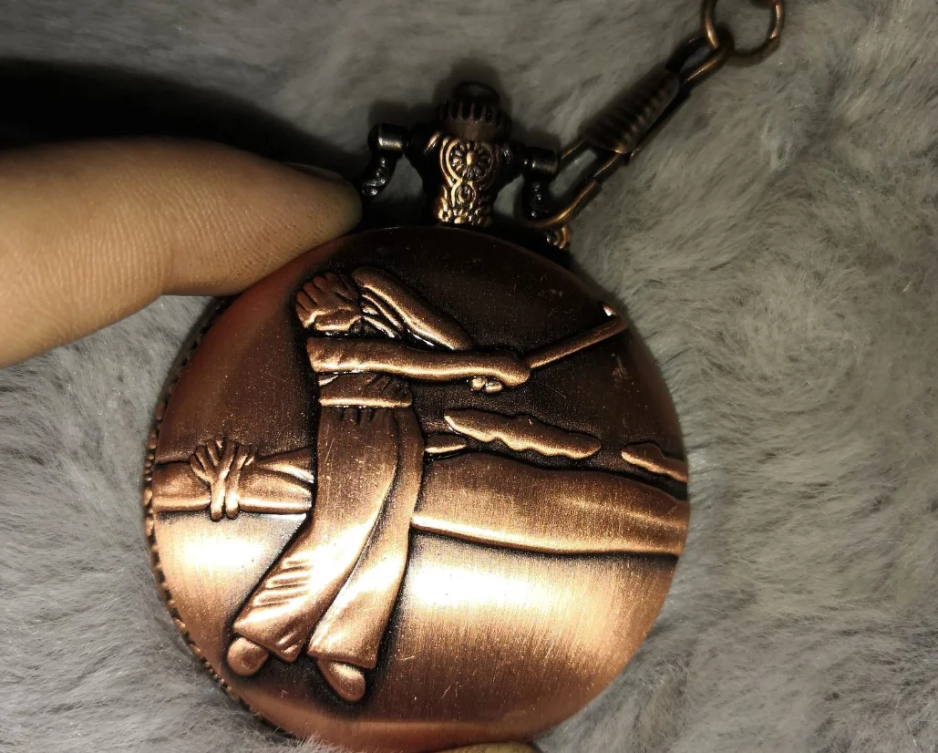 Vintage Red Prairie surrounded with Playing Golf Pocket Watch Exotic Style Craved Golf Watch with Chain