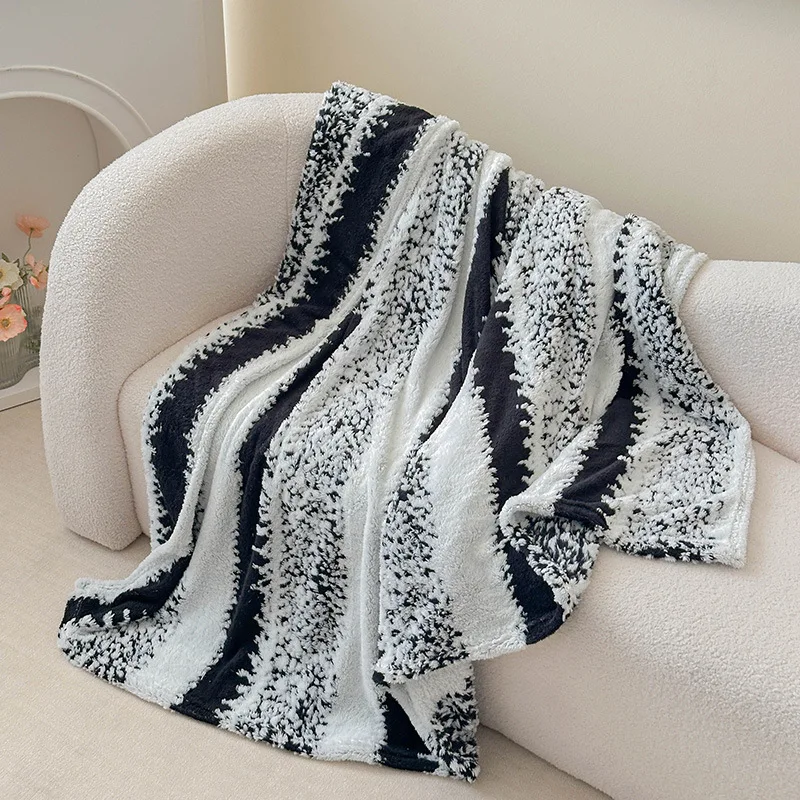

2025 New Cationic Jacquard Plush Blanket Snowflake Striped Sofa Blankets for Office Balcony Warm Napping Shawl for Adults Kids