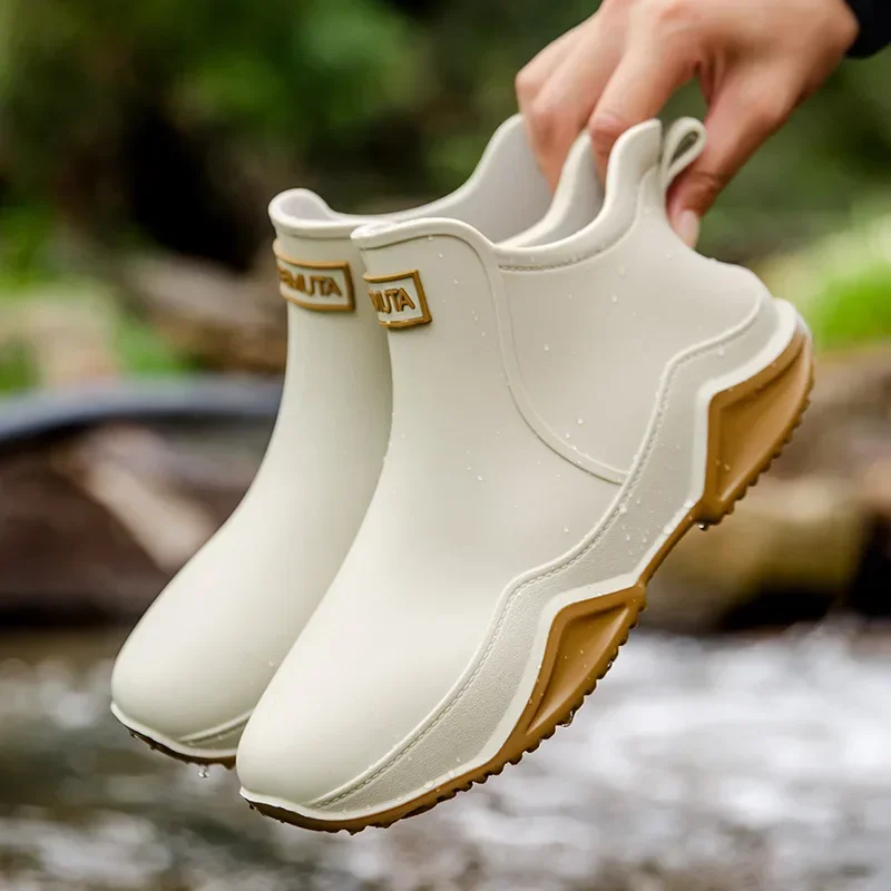 New Fashion Rubber Man Boots Trend Men's Rain Boots Platform Outdoor Shoes Slip on Warm Waterproof Work Mens Booties Soild Shoes