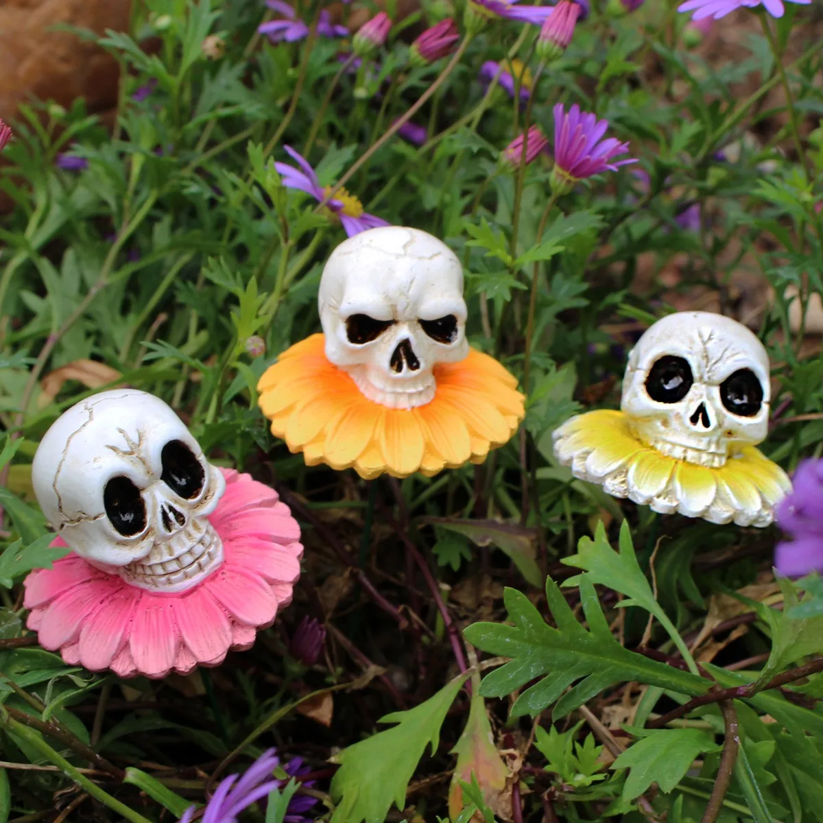 Halloween Skull Flower Stake Set of 3 Spooky Garden Ornament Patio Yard Planter Decor