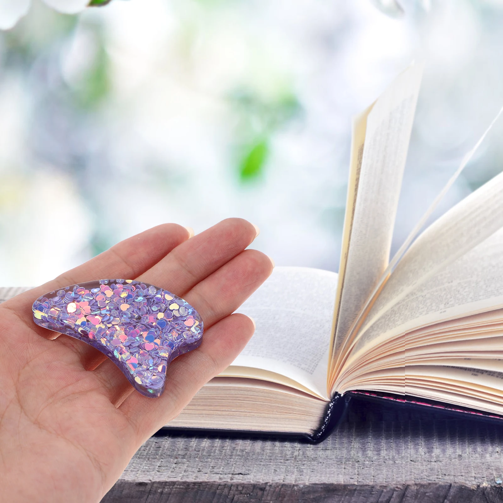 Book Page Holder Heart Shape Reading Tool Smooth Lines Material Practical Book Opener Bookmark For Students Writers