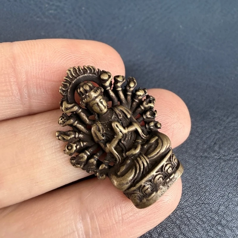 Tibetan-style brass Buddha statue, thousand-hand Avalokiteshvara pendant, Buddhist bead accessory