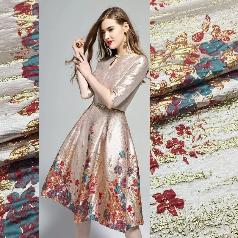 

Luxurious gold-embossed jacquard positioning fabric dress windbreaker set and brocade clothing