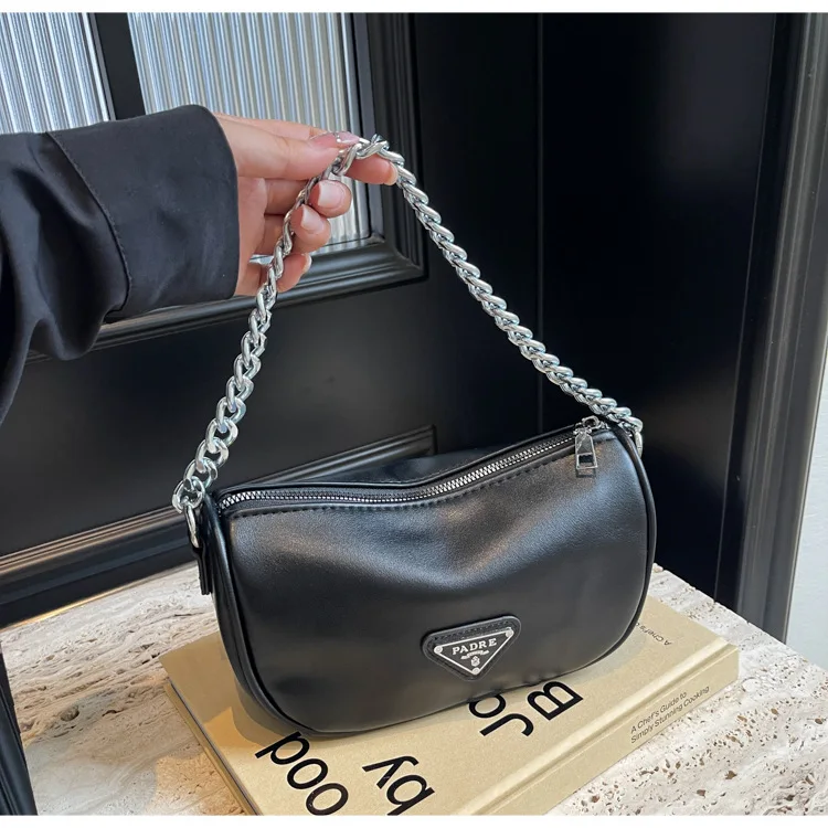 

2025 Diamond-Quilted Crossbody Bag - Women's Luxury Chain Strap Shoulder Purse, Versatile Underarm Bag for Day To Night