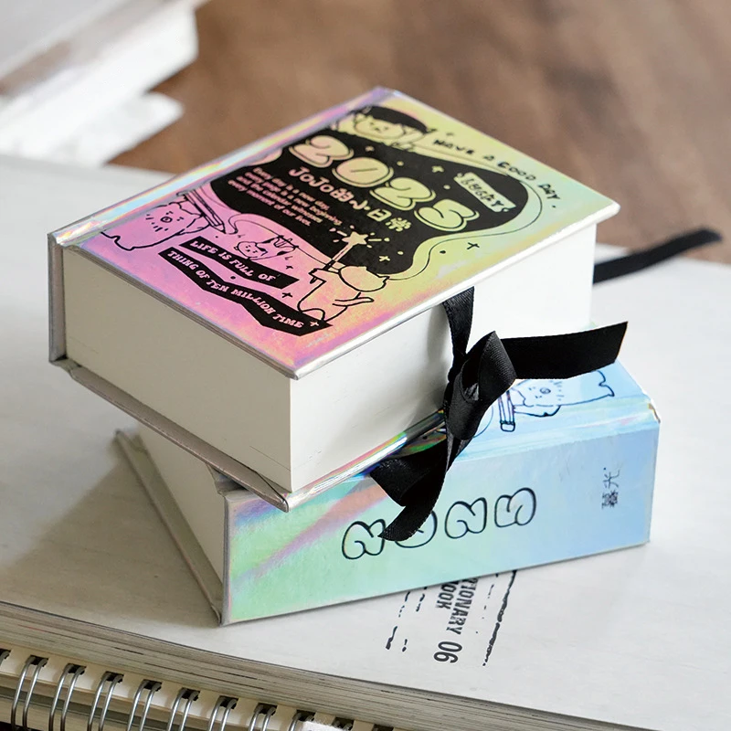 372 แผ่นง่าย 2025 Mini ปฏิทินหมายเหตุปฏิทินแบบพกพาเครื่องเขียนนักเรียนปฏิทินที่ละเอียดอ่อนโรงเรียนอุปกรณ์สํานักงานของขวัญ