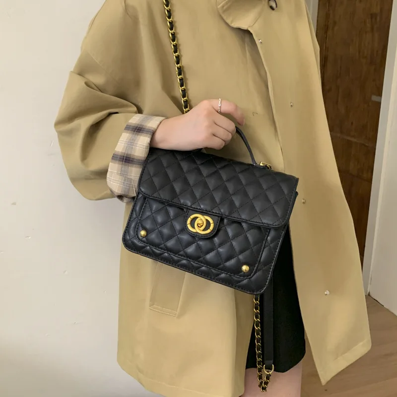 

Chic 2025 Convertible Backpack, Y2K Vintage Chain Rucksack for Women, Multi-functional Shoulder Bag for Daily & Weekends