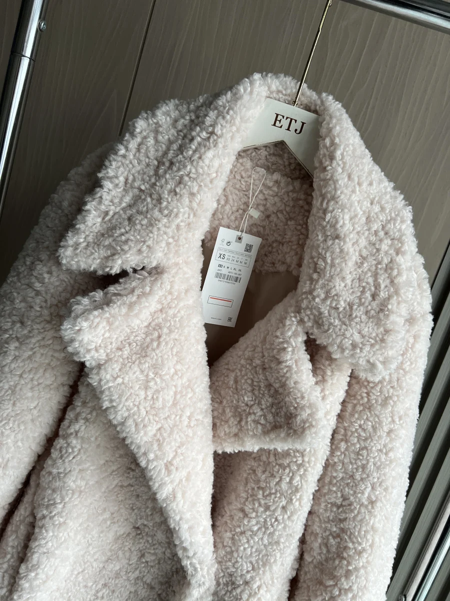 ETJ 2025 Inverno nuove donne indossare pelliccia sintetica Effetto Temperamento Cappotto Cappotto Cappotto termico in lana di agnello 4391855