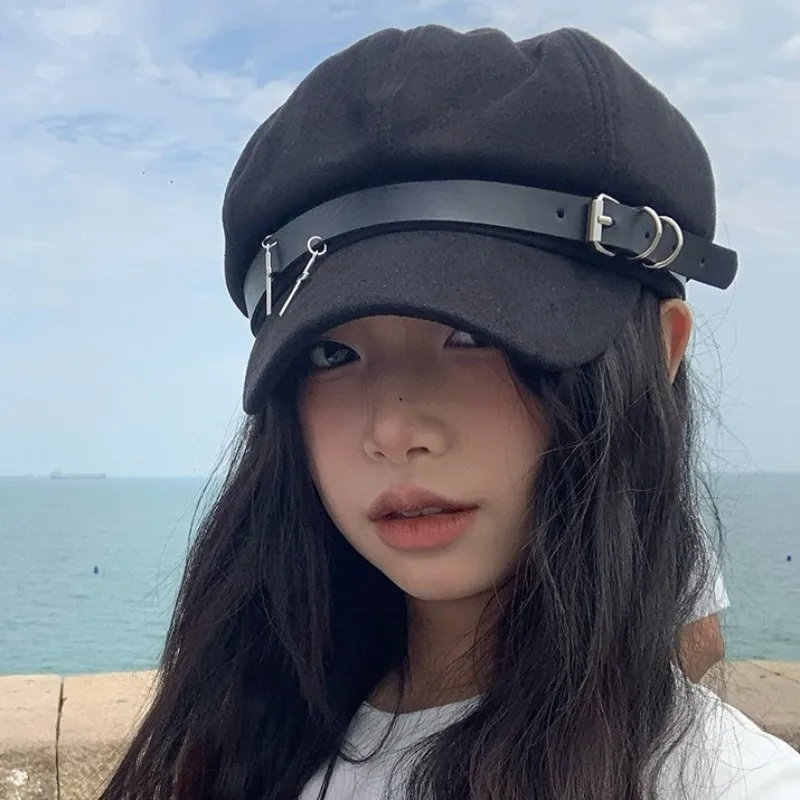 Harajuku Subculture Beret Hat Women Black Leather Decor Metal Buckle Gothic Punk Rock Cap Unisex Y2K Painter Berets Hats Autumn