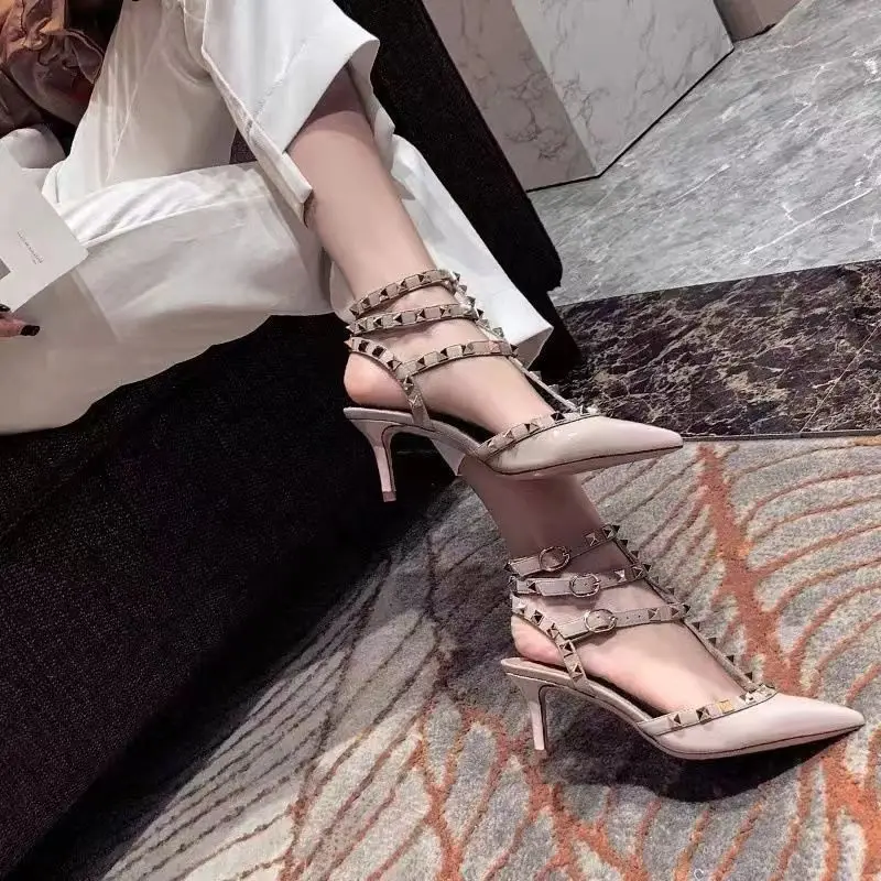 

2026 Spring Summer Rivet Pointed Toe Head High Heel Sandals Women Thin Heel Buckle Leather Bridemaid Shoes Korean Style Pumps