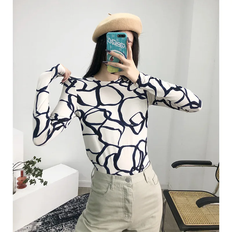 2022 spring and summer new products abstract printing long-sleeved T-shirt POLO shirt women's slim simple bottoming shirt top