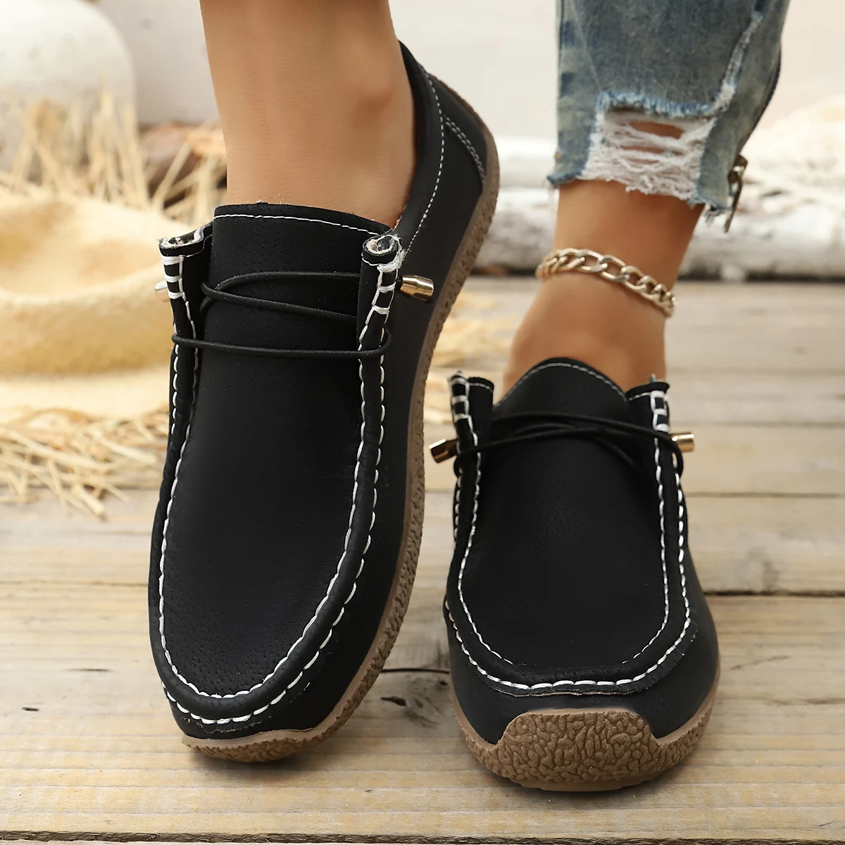 

Women's Fashionable Casual Slip-On Shoes Lightweight Comfortable Simple Design Easy to Match Daily Wear