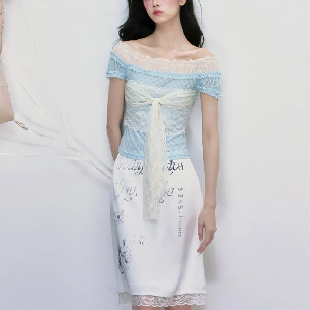 

One-Shoulder Strappy Mesh Lace Top Plaid Short-Sleeved Women's Fashion U-Neckline Casual Style for Spring/Autumn