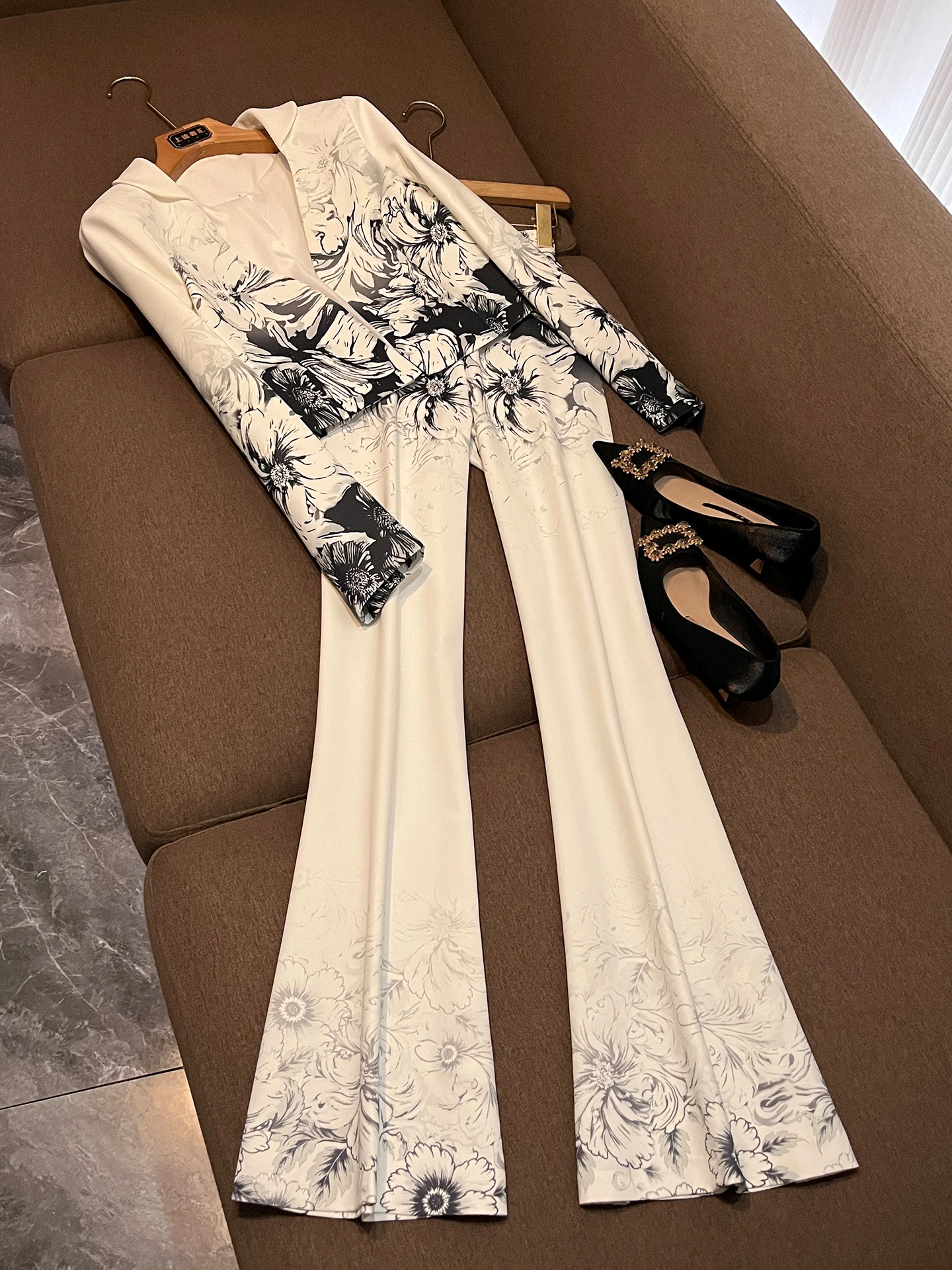 Elegant Floral Print  Neck Open Cardigan And Slim Fit Pants Two Piece Set Chinese Brand Women's Fashion Autumn Collection