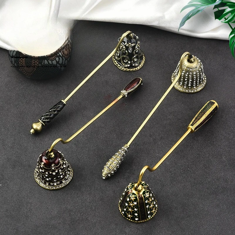 European Retro Candle Snuffer Aromatherapy Candle Extinguishing Cover Handheld Candle Extinguishing Bell Tool