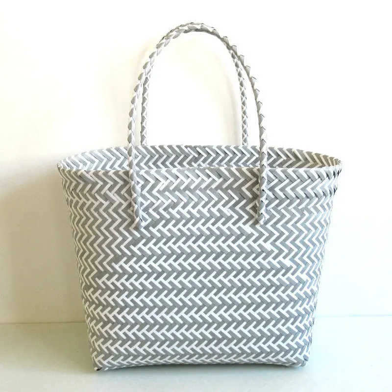 New Woven Tote Vegetable Basket Bag Stripe Color Blocking Beach Bag Fashion Women\'s Bag