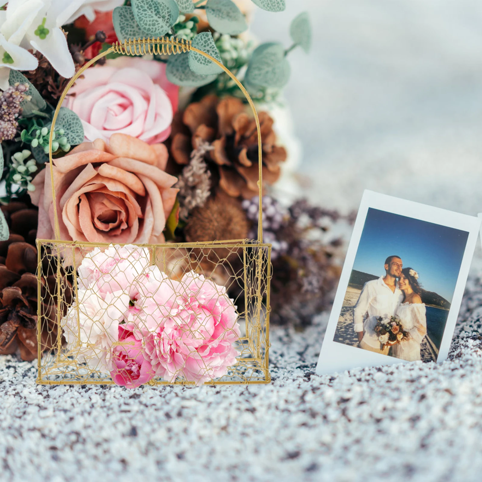 

Golden Woven Basket 18x11cm Square Iron Storage Baskets for Baby Shower Wedding Gifts Snacks Household Items Metal Gift