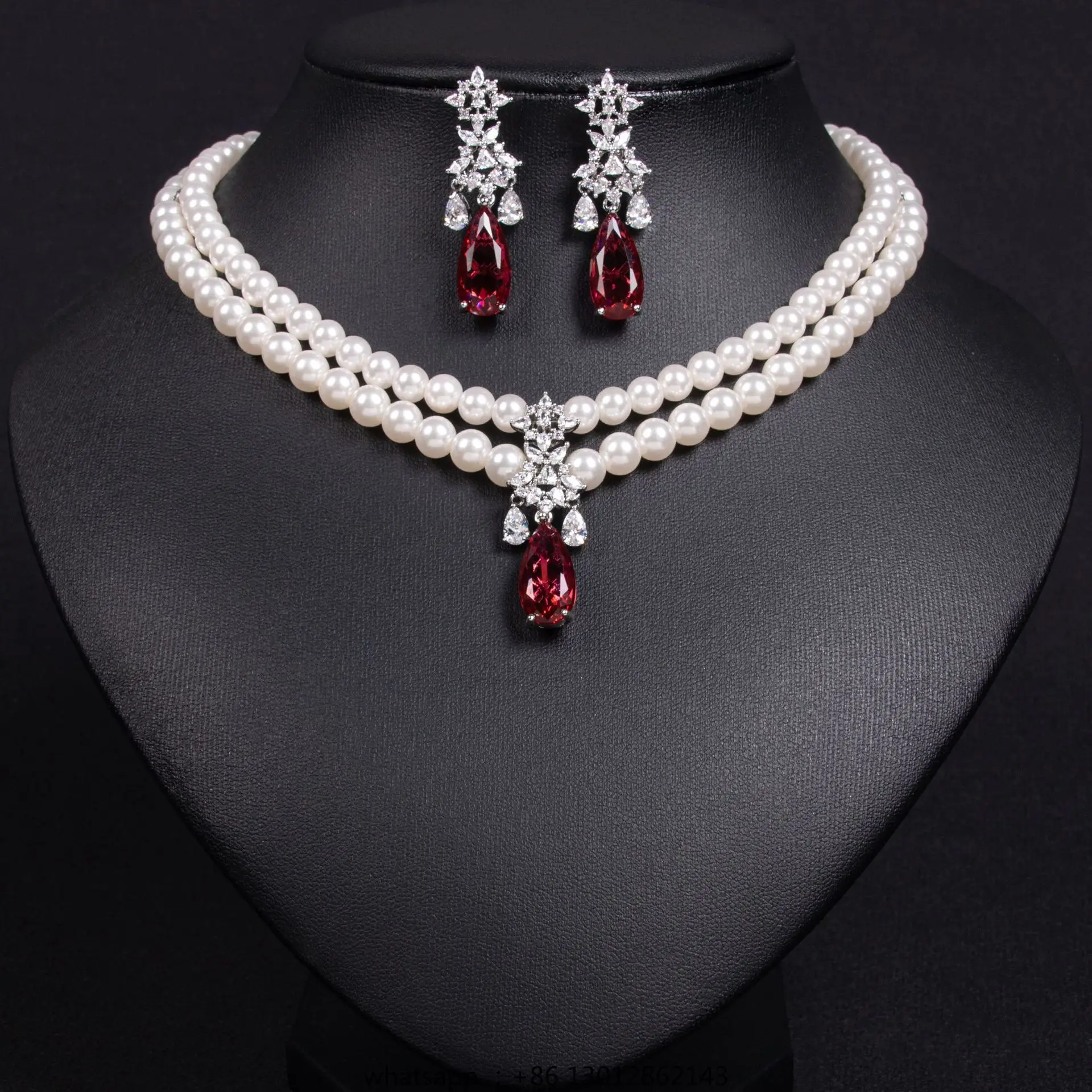 

Комплект колье с двойным жемчугом и цирконом