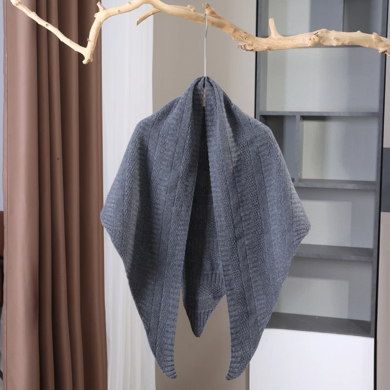 

Women's 100% Cashmere Knitted Triangular Shawl Winter Thickened Warm Cape Headscarf Versatile Shawl for Outings And Daily Wear