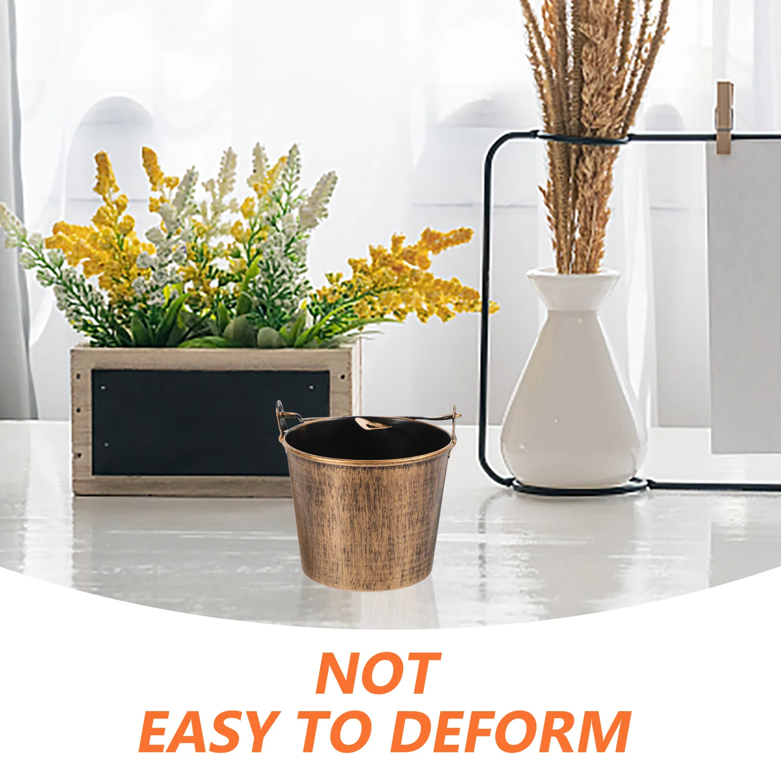 

2Pcs Iron Ashtray Retro Desktop nament Ash Container Lid Container Windproof Cigarette Delicate