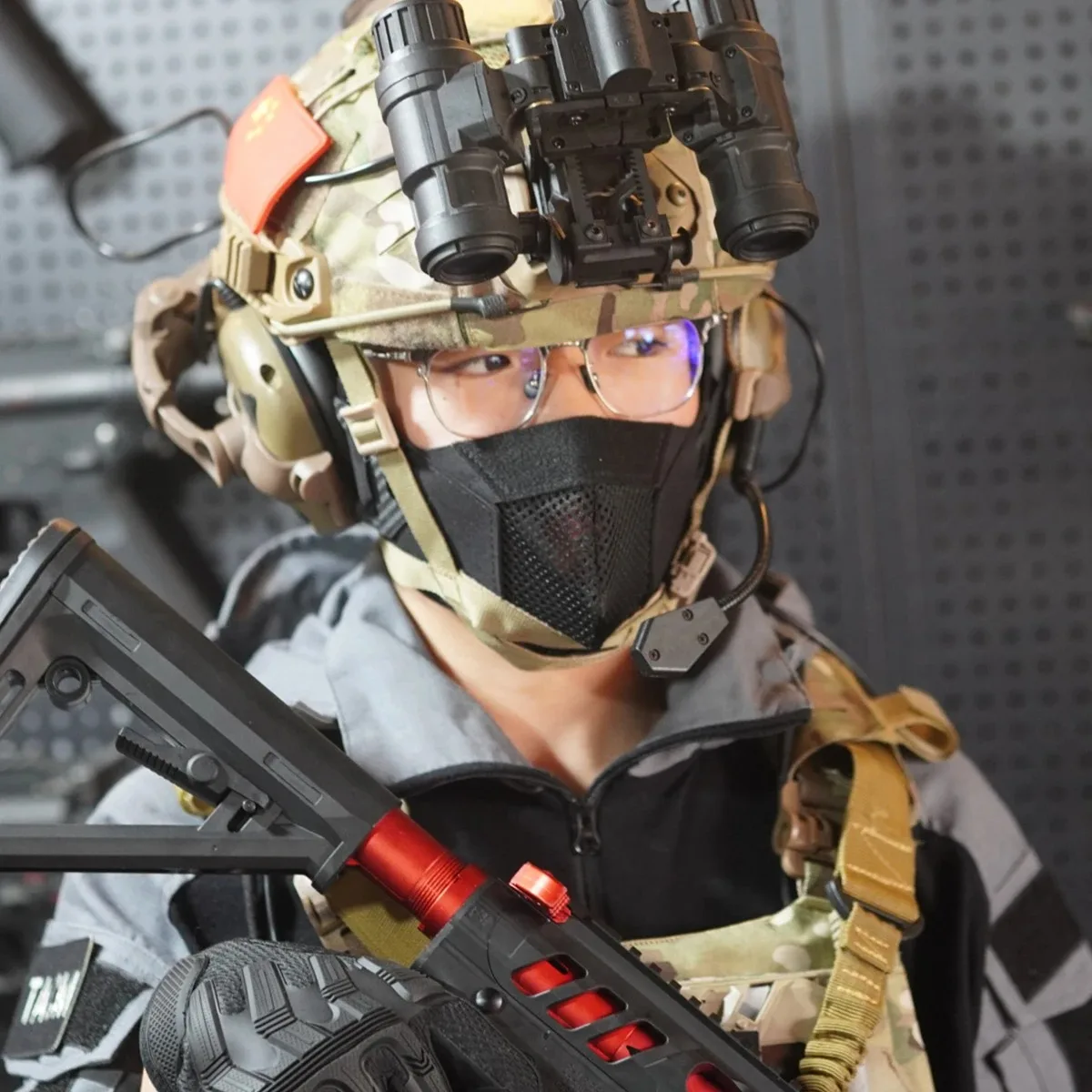 Airsoft Helmet Set with AN/PVS31 Night Vision Model NVG Bracket Tactical Headset Mask for CS Paintball Shooting Game Cosplay