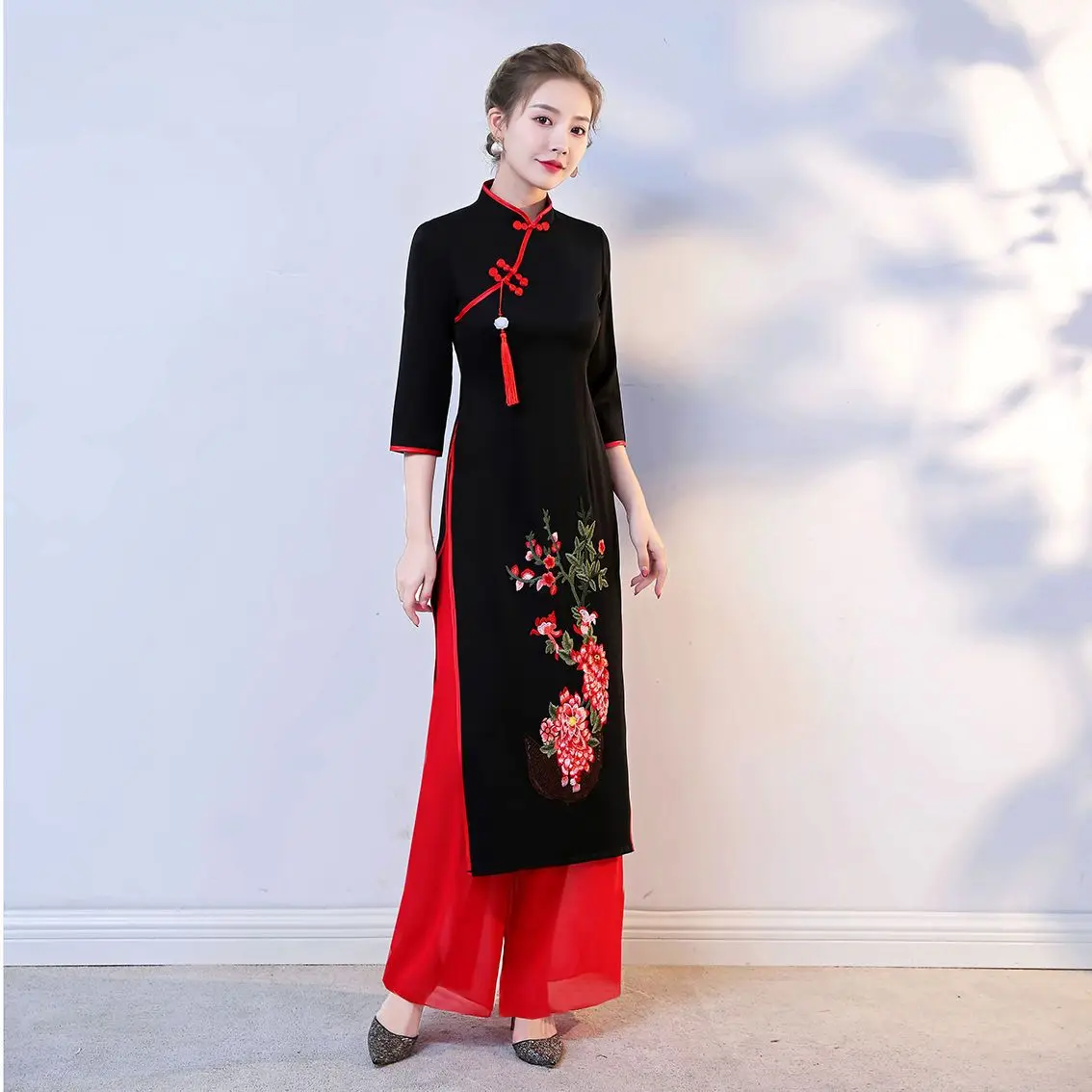 

2024 Vietnam Ao Dai Cheongsam Traditional Oriental Dress Set Improved Vietnam Aodai Qipao Wide Leg Pants Two Piece Suit