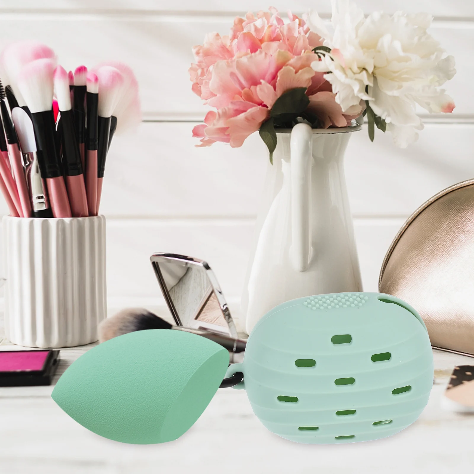 

Cute Silicone Powder Puff Case Multi-Functional Makeup Sponge Holder Travel Compact Storage Box Durable Lightweight Organizer