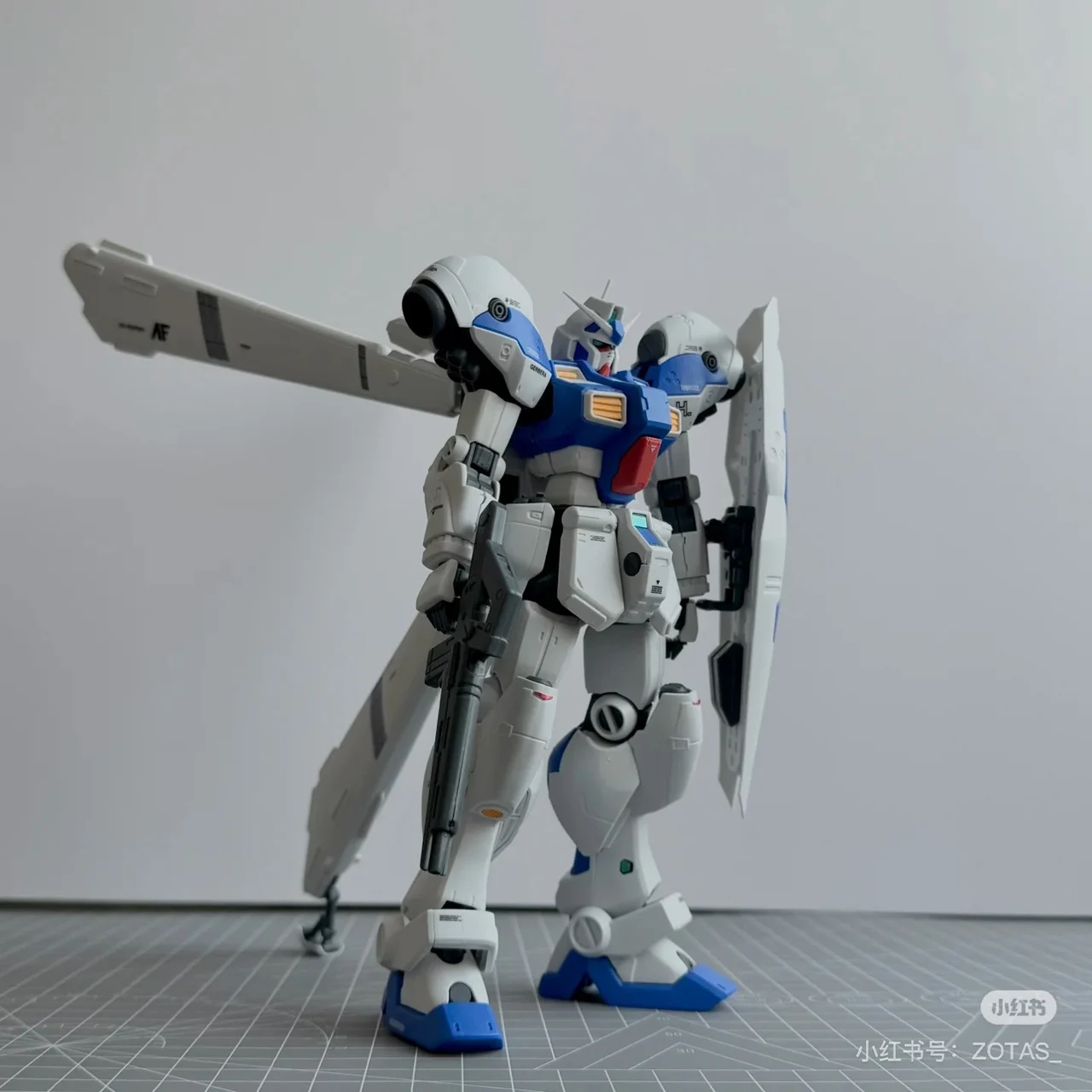 New Gerbera Gp04 Action Figure Re1/100 Figurine Model Water Supply Sticker Luxury Bracket Plastic Assembly Model Kits Toys Gifts