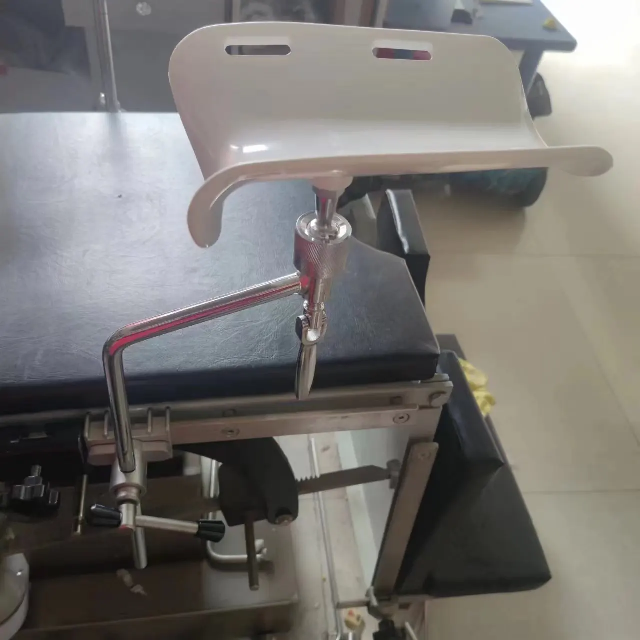 Operating Table Accessories Leg Support General Leg Support Gynecological Leg Support Electroplating Iron Abs Support