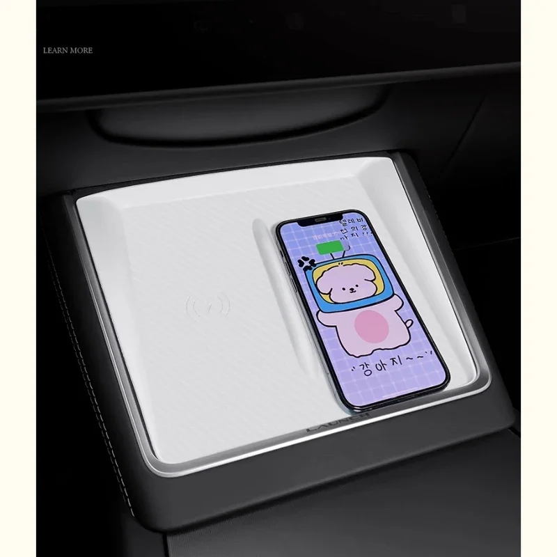 

For Tesla Model 3/Y Highland Central Control Silicone Wireless Charging Non-slip Pad Charging Pad Pad Car Accessories Tools