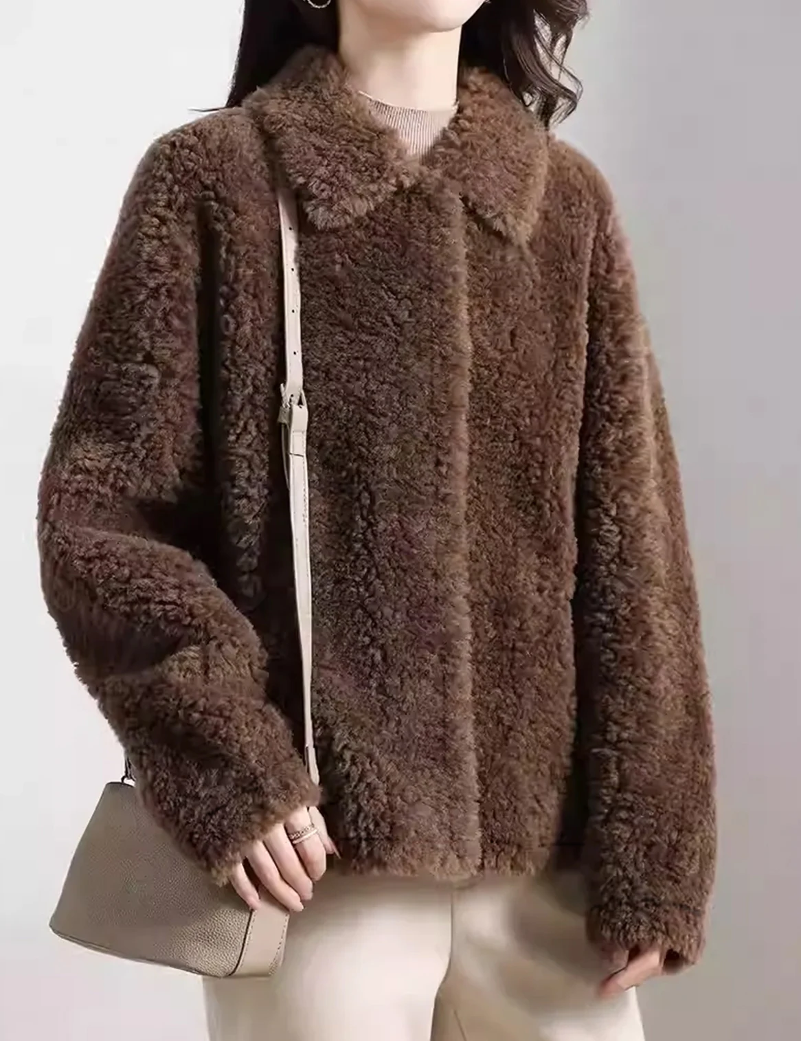 معطف شتوي سميك بأكمام طويلة بلون سادة للسيدات، ملابس خارجية فروي للنساء، سترة دافئة عصرية بمقاس كبير