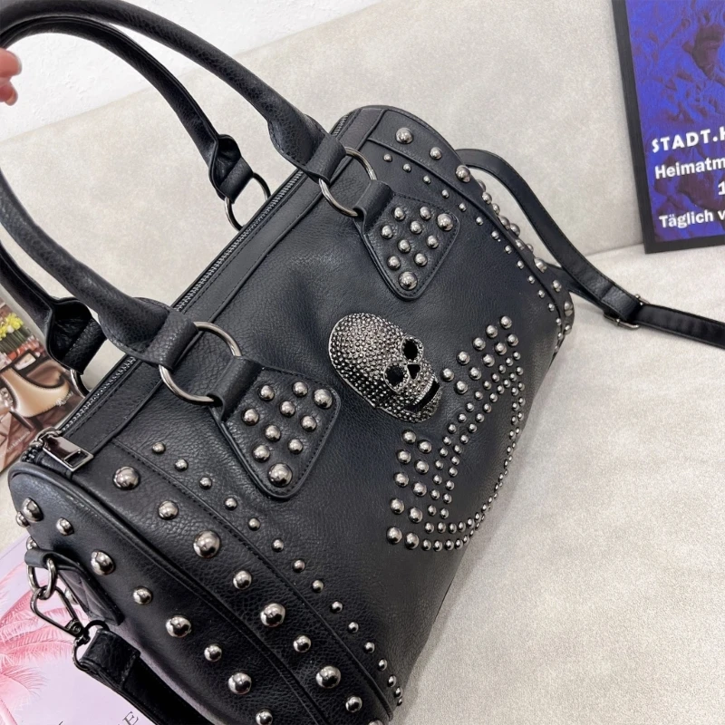 Versatile Shoulder Bag Rivet  Bag for Teen Girl PU Crossbody Bag Vintage Skull Punk Bag Fashion Casual Bags