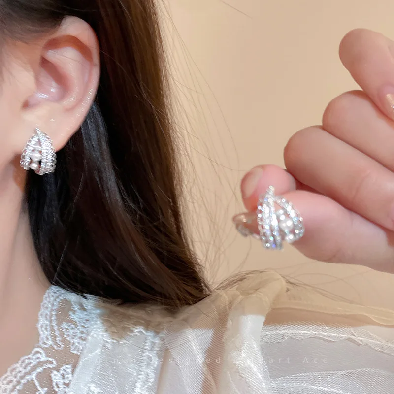 French style Unique Elegance Luxury with a touch of sophistication High-end feeling Temperament Versatile  Alloy Earrings
