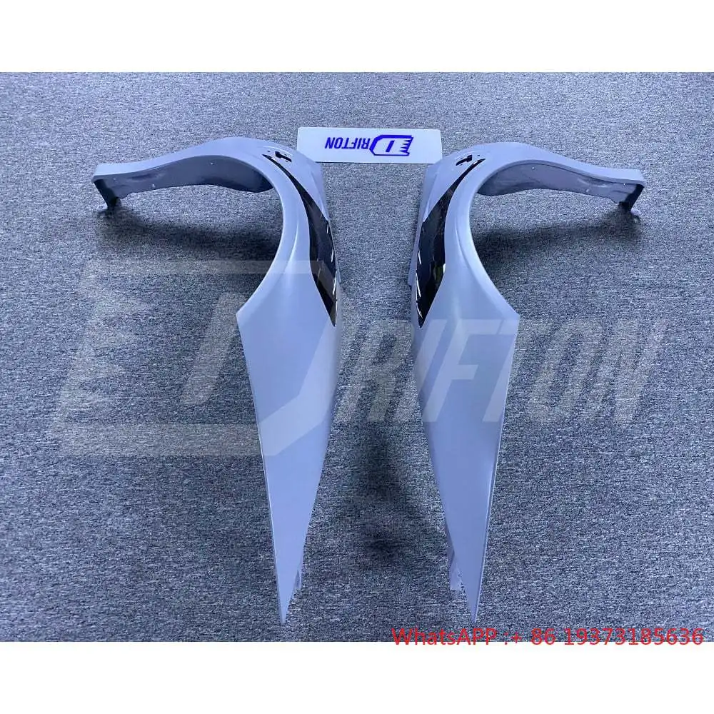 Novit Style Dry Carbon Fiber Fender for Ferrari SF90