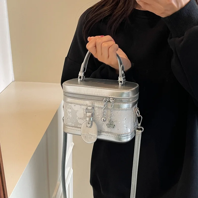 

New Snakeskin Pattern Square Bag for Women, Light Luxury Portable Messenger Bag, High-end Box Bag, Exquisite and Trendy.