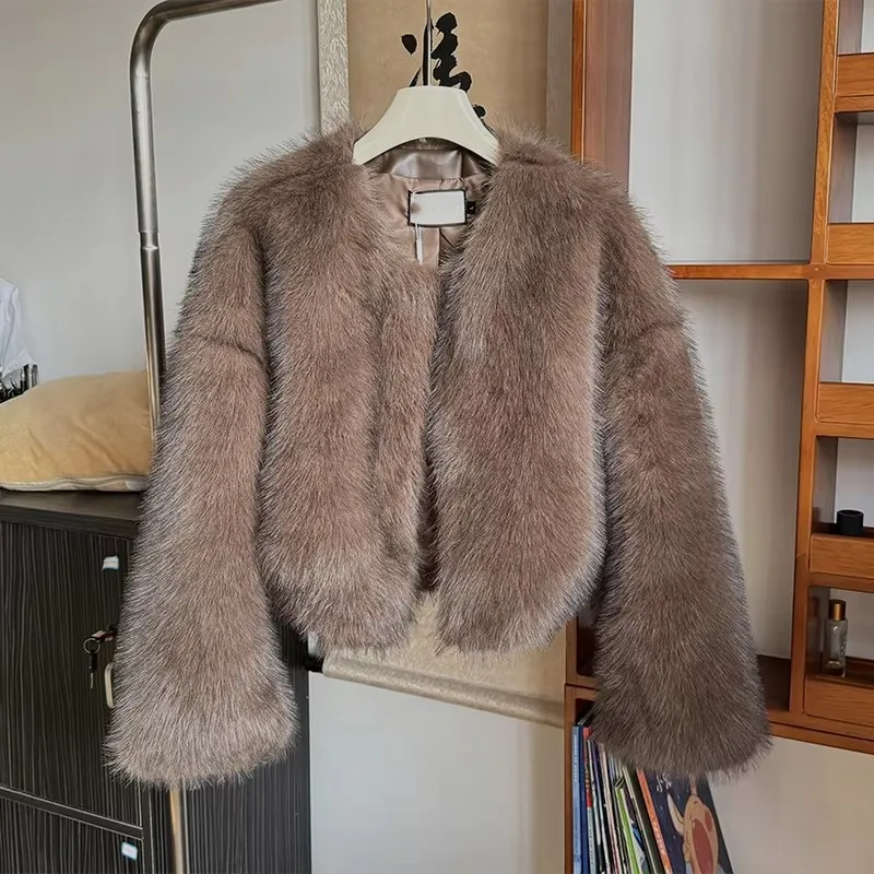 Women Faux Fox Fur Coats Casual Jackets color tipped O Neck Long Sleeves Open Stitch Loose Office Lady Street Wear 2025 Winter